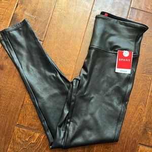 New with tags Spanx faux leather leggings. Medium Petite.